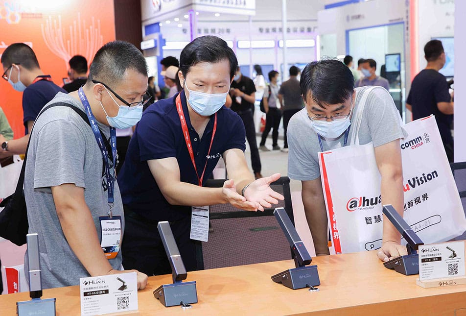 Show Floor Product Demo 2